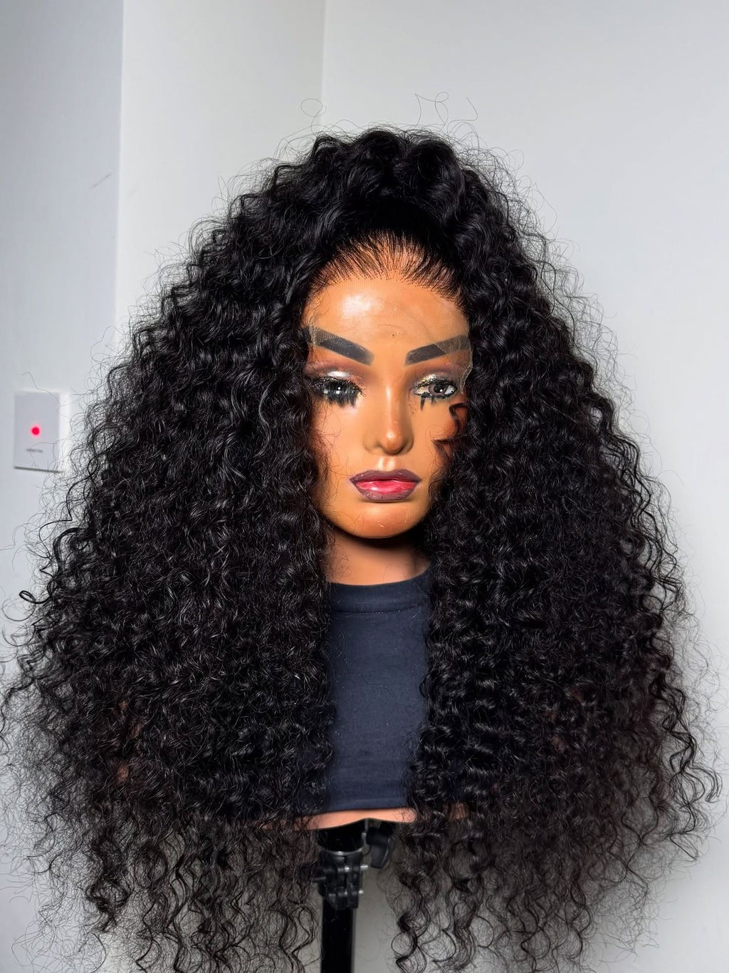 Rihanna 1B Curls (Human Hair Blend)